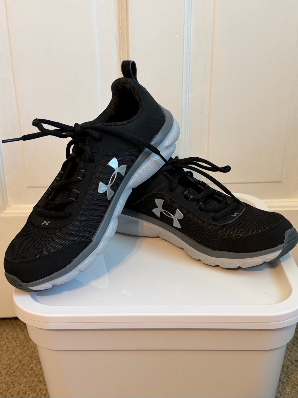 Under Armour Black Athletic Sneakers Size 7 Y